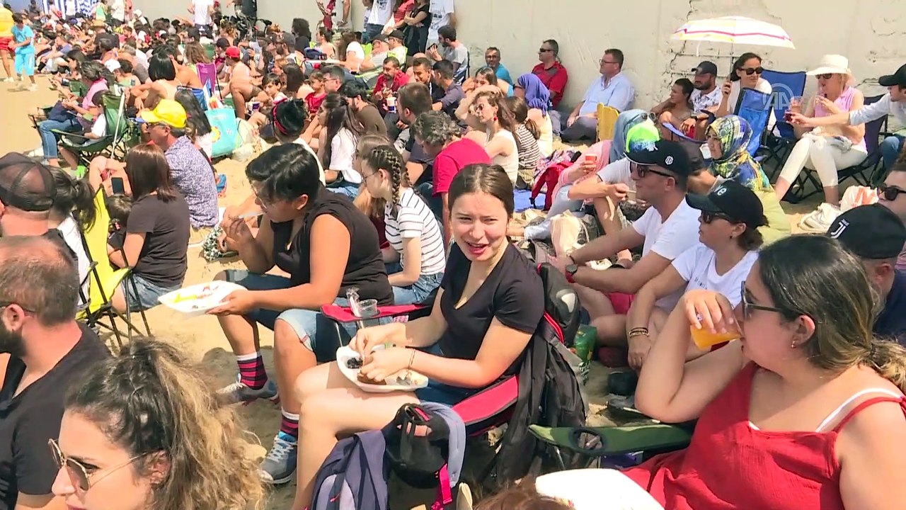 Caddebostan'da 'Red Bull Uçuş Günü' - İSTANBUL