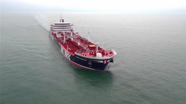 Irán asegura que el petrolero retenido en el Golfo Pérsico tiene bandera iraquí