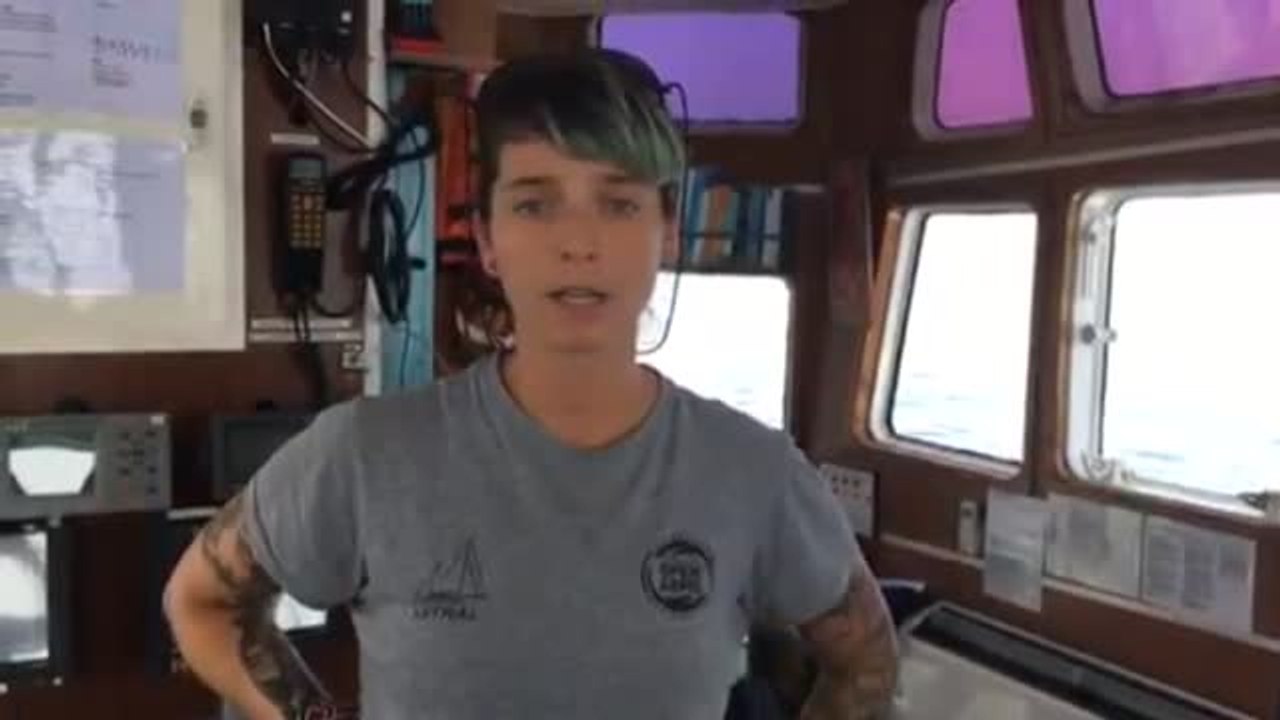 El Open Arms aguarda puerto seguro