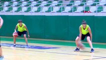 SPOR Bursa Büyükşehir Belediyespor Kadın Basketbol takımı sezonu açtı