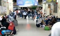 Imbas Gangguan Listrik, Penumpang KRL Menumpuk di Stasiun Tanah Abang