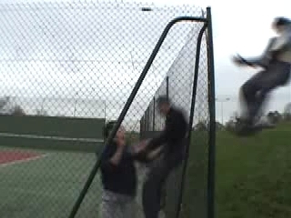 Baston du terrain de tennis, version complete