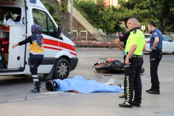 Konya'da motosiklet otomobile çarptı: 1 ölü, 1 yaralı