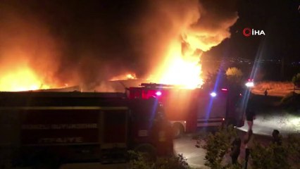 Denizli’de kimyasal fabrikasında büyük yangın