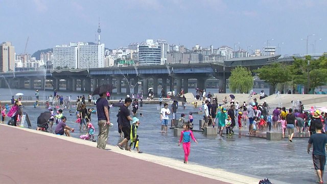 [날씨] 열대야 이어 낮 찜통더위 절정, 서울 37℃ / YTN