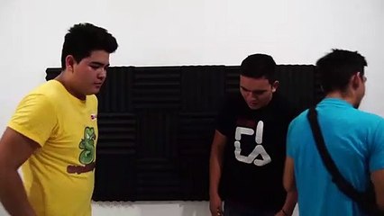 Parodia red bull batalla de los gallos