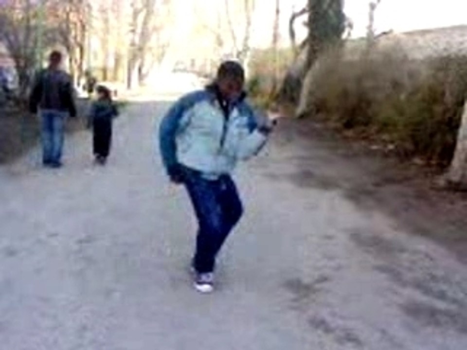 Dramane ki danse la tecktonik