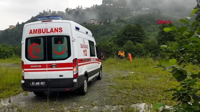 RİZE'DE SELDE KAYBOLAN 1 KİŞİYİ ARAMA KURTARMA ÇALIŞMALARI SÜRÜYOR