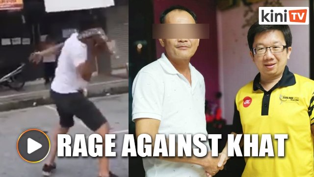 DAP lawmaker meets dad who pelted service centre with eggs