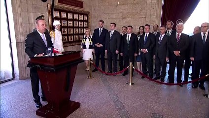 Dışişleri Bakanı Çavuşoğlu ve Büyükelçiler Anıtkabir'i ziyaret etti (2) - ANKARA