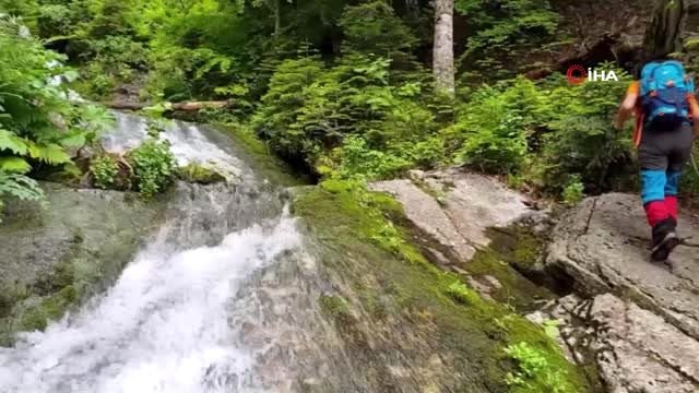 Uludağ'ın keşfedilmemiş göl ve şelale manzaraları