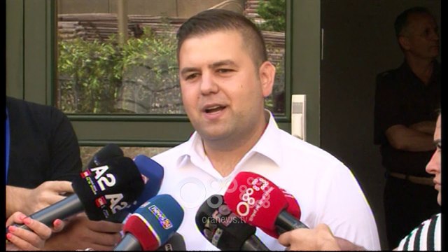 RTV Ora – LSI dhe PR dorëzon në KQZ kërkesën për regjistrim në zgjedhjet e 13 tetorit