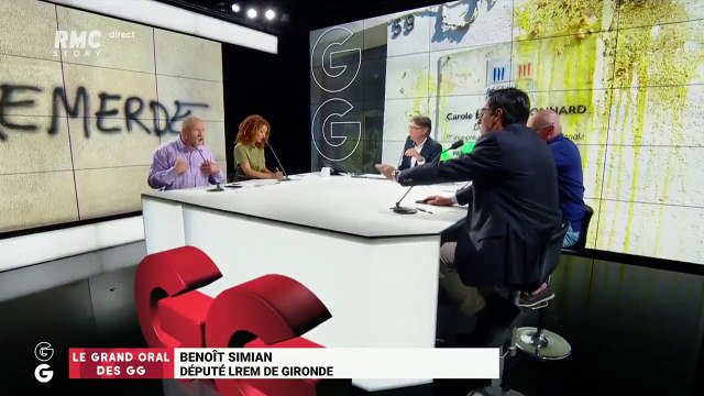 [VIDEO] Clash entre un agriculteur et un député LREM : Moi je suis éleveur, moi j'ai pris la vache folle dans la gueule en 2001 !...