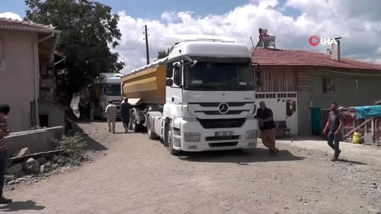 İki köy arasında asfalt krizi