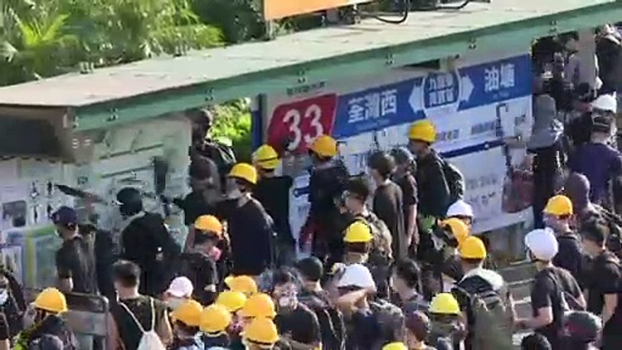 Protestas y huelga en Hong Kong provocan caos g...