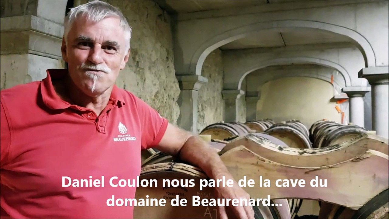 Châteauneuf-du-Pape :  à l’ombre du caveau du domaine de Beaurenard