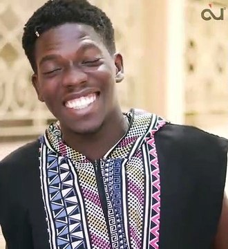 Quand ton amoureux est un chanteur et qu'il chante pour tout et rien. Trop drôle !