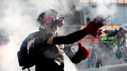 Hong Kong protesters find different ways to counter police