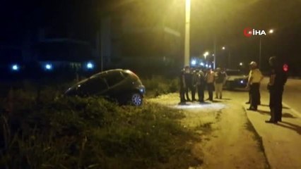 Uygulamayı gören sürücü panik yapınca otomobiliyle tarlaya uçtu