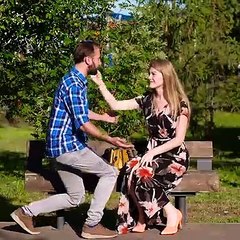 37 AWKWARD BEAUTY SITUATIONS YOU CAN RELATE TO