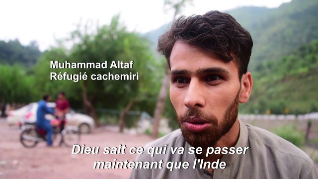 Des réfugiés dans le Cachemire pakistanais inquiets par la décision indienne