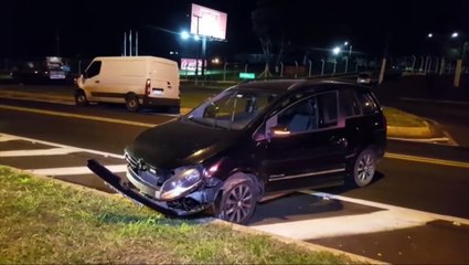 Carro e Van se envolvem em colisão na rodovia BR-277