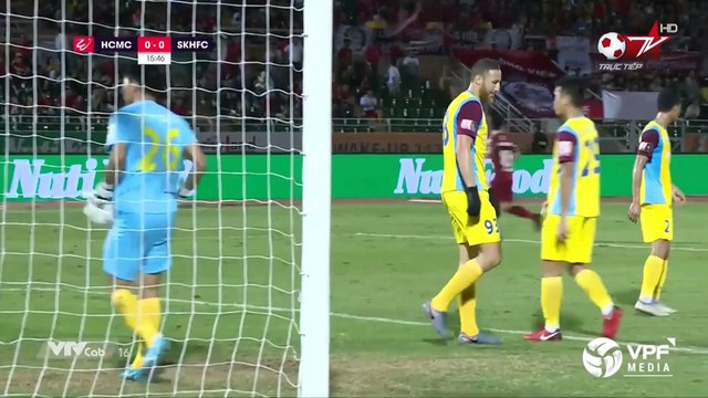 Tuấn Mạnh ra tay cứu thua xuất sắc, biến cuộc đua vô địch thêm phần kịch tính | VPF Media