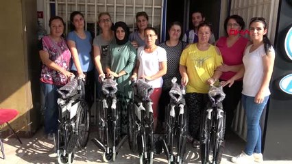 TEKİRDAĞ 50 KURUŞ VE 1 LİRA TOPLAYARAK ENGELLİLERE TEKERLEKLİ SANDALYE ALDILAR