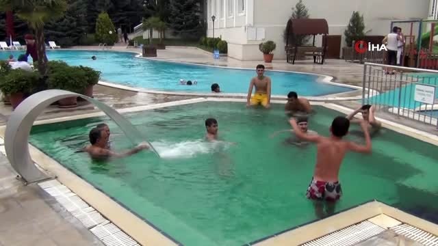 Afyonkarahisar'da Kurban Bayramı öncesi termal otellerde doluluk oranı yüzde 90'a ulaştı