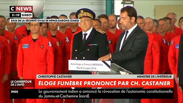 Gard: Emu aux larmes, le ministre de l'Intérieur, Christophe Castaner, rend hommage à Franck Chesneau, pilote décédé dans le crash d'un bombardier d'eau - VIDEO