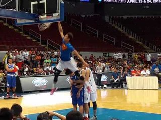 Ricci Rivero jumps over three players to win the NBTC Slam Dunk Contest (March 16, 2016)