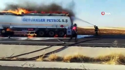Nusaybin'de yakıt yüklü tankerde yangın