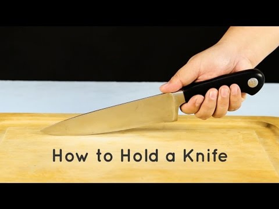 Basic Knife Skills: How to Hold a Knife | Yummy Ph