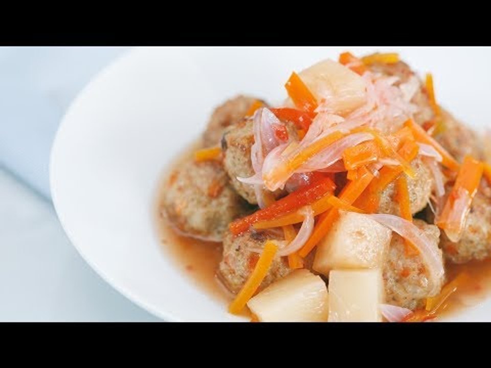 Pork Meatballs in Sweet and Sour Sauce Recipe | Yummy Ph