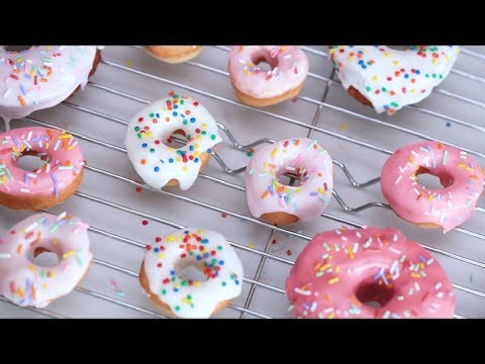 Mini Doughnuts Recipe | Yummy Ph