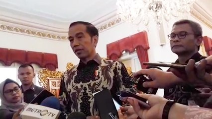 Jokowi Belasungkawa atas Wafatnya Mbah Moen hingga soal Penggantian Dirut PLN