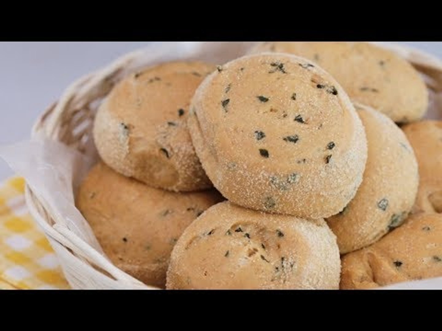 Malunggay Pandesal Recipe Yummy Ph Video Dailymotion