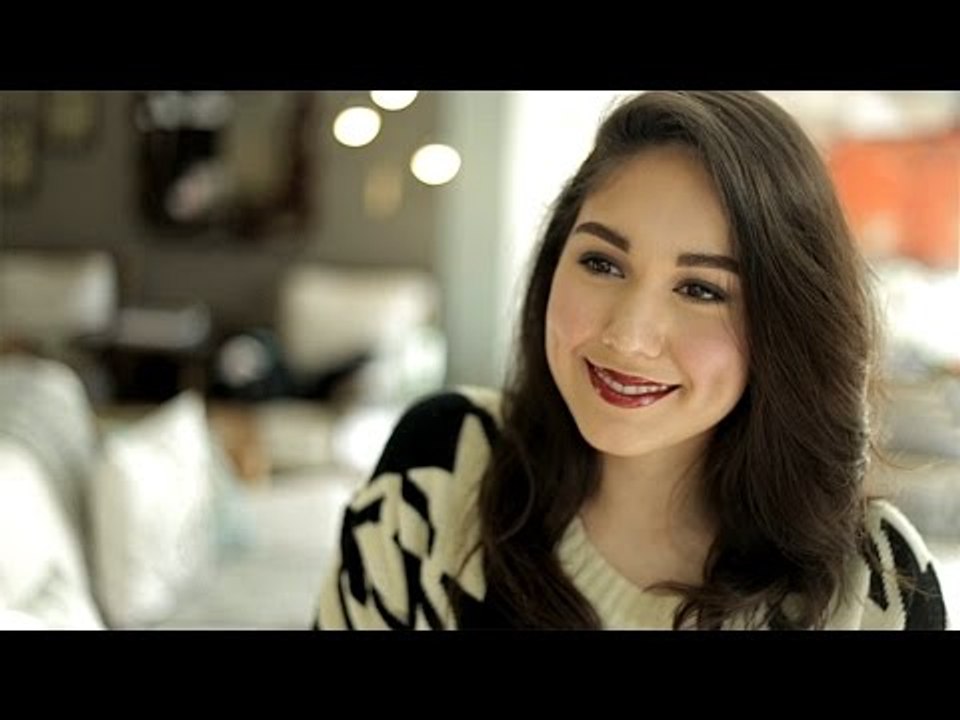 How to Wear Red Lipstick in 5 Different Ways