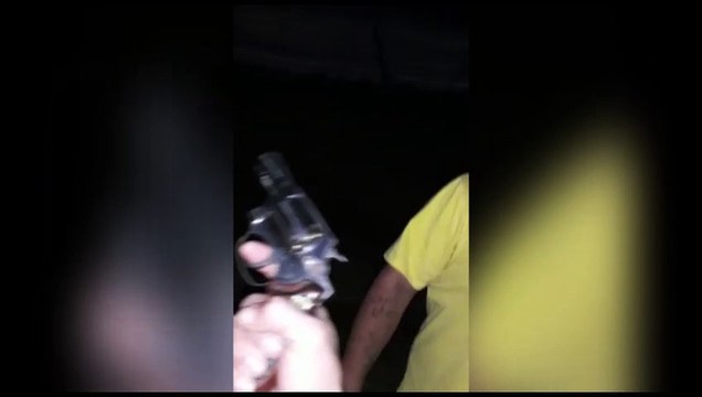 Cascavel: Vídeo mostra suspeitos de envolvimento com roubo efetuando tiros e fazendo menção ao PCC