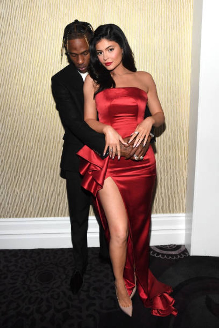 Travis Scott Fills Kylie Jenner's Home With Birthday Roses