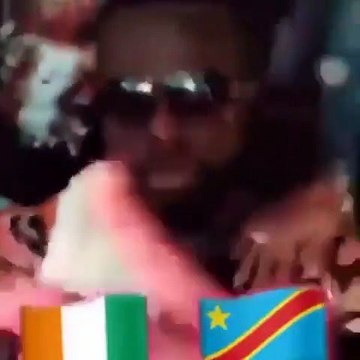 Quand Gims s'ambiance sur le morceau Tchoin de Kaaris de Kinshasa à Abidjan !