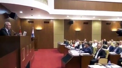 Mansur Yavaş’tan AKP’li Burhan’a: Önce şirketleri verin kardeşim