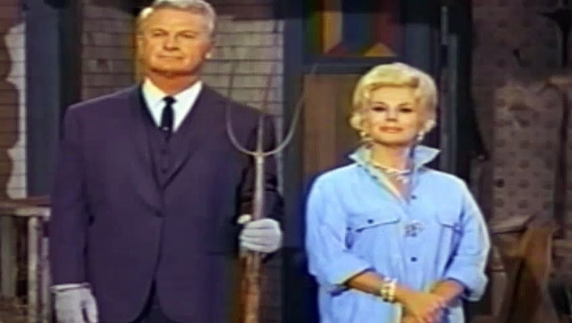 Green Acres  – SE1 – Ep1 – Oliver Buys a Farm