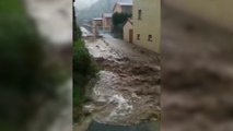 À Pont-Salomon en Haute-Loire, les rues se sont transformées en torrents à cause des pluies diluviennes