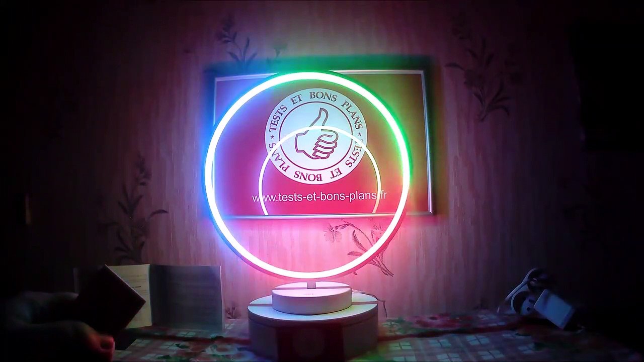 lampe anneau à éclairage led multicolore Aukey LT-ST37