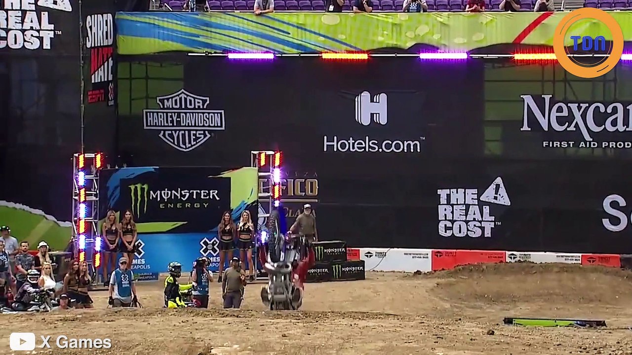 X Games : Le Français  David Rinaldo réalise une  figure à moto inédite !