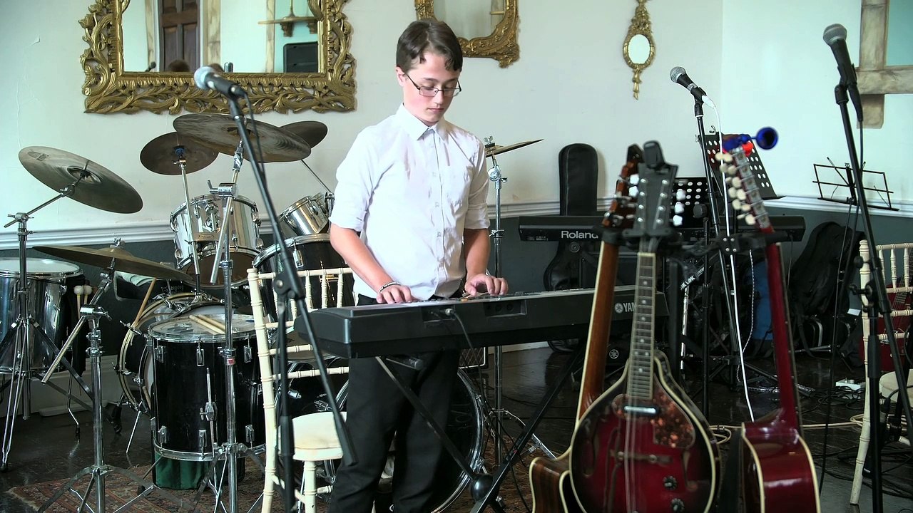 04-08-19 at Kings Weston House Finn