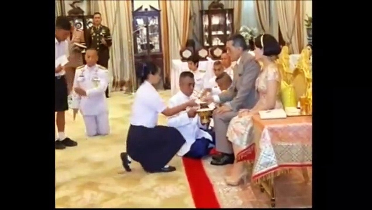 คนไทยเฮกันลั่น! ท่านผู้หญิงศรีรัศมิ์ สุวะดี เสด็จกลับมาแล้ว! ทรงพระเจริญ