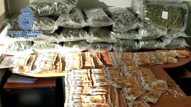 Un agente fuera de servicio impide un pase de 24 kilos de marihuana