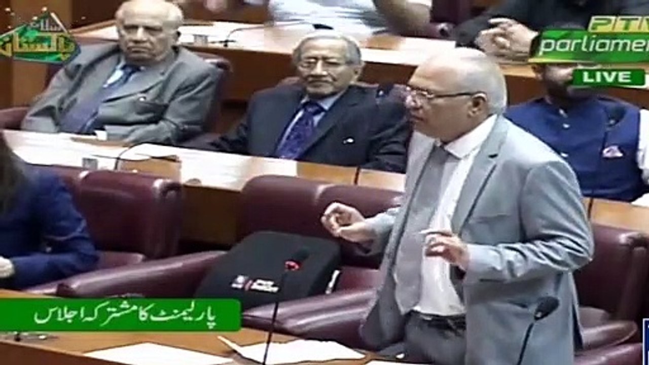 Mushahid Ullah To Iman Khan